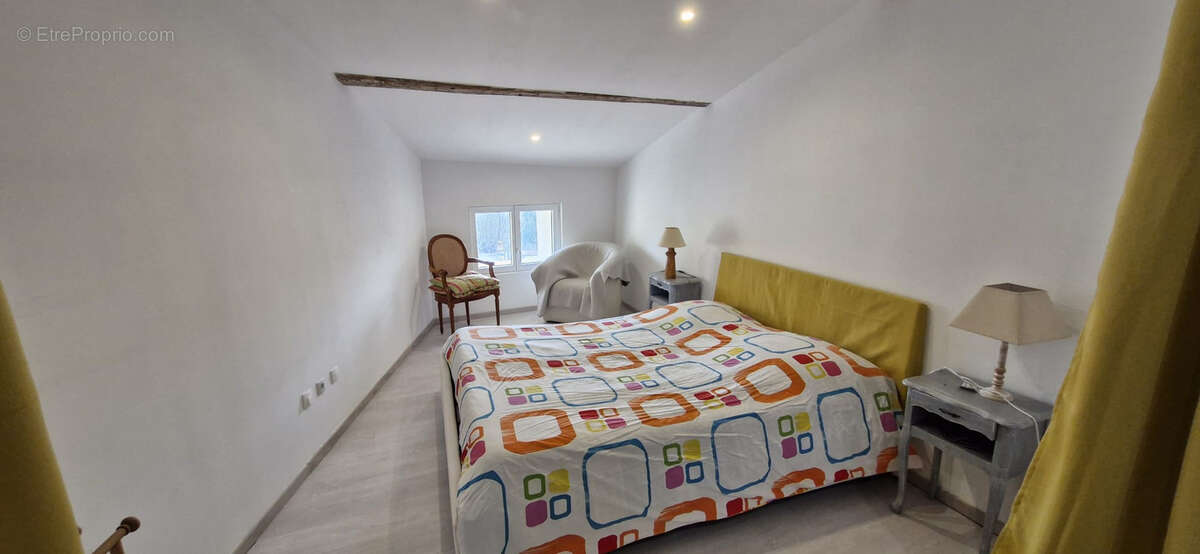 Maison à MORTAGNE-SUR-GIRONDE