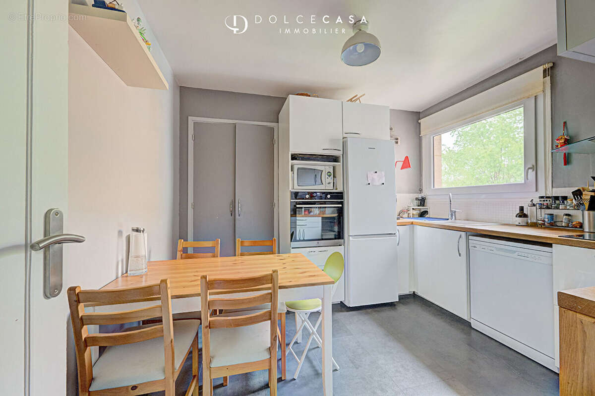 Appartement Nogent Sur Marne 4 pièce(s) 111.22 m2 - photo 3