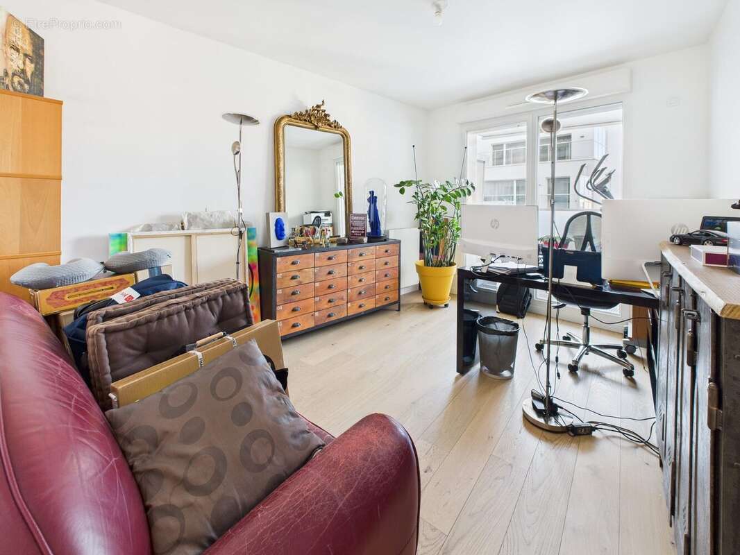 Appartement à ISSY-LES-MOULINEAUX