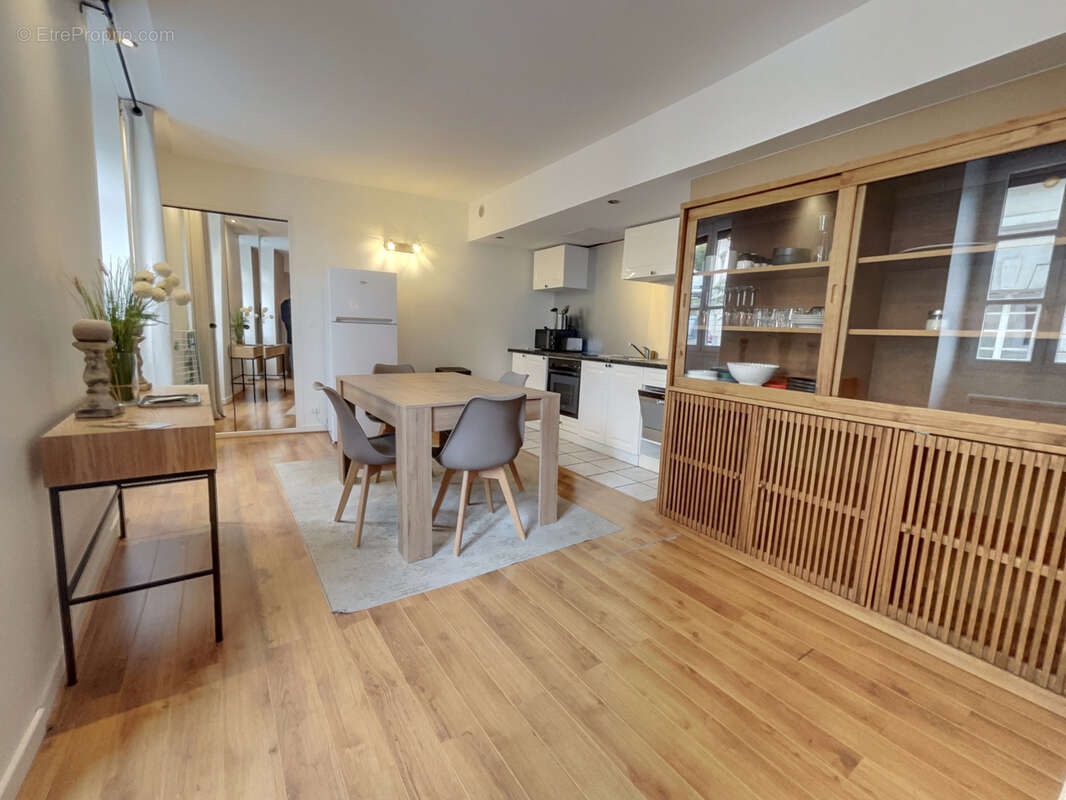 Appartement à AIX-LES-BAINS