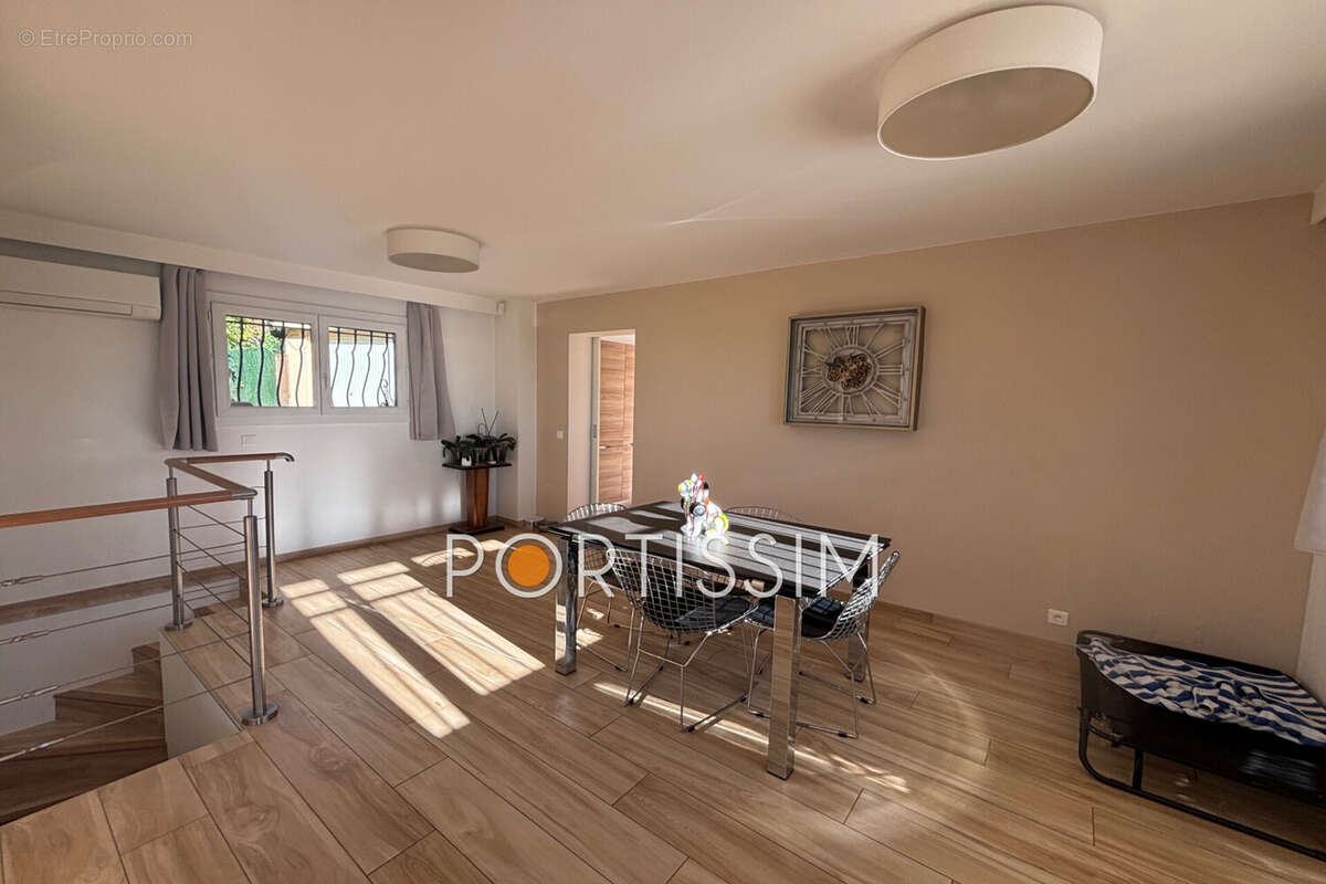 Maison à CAGNES-SUR-MER