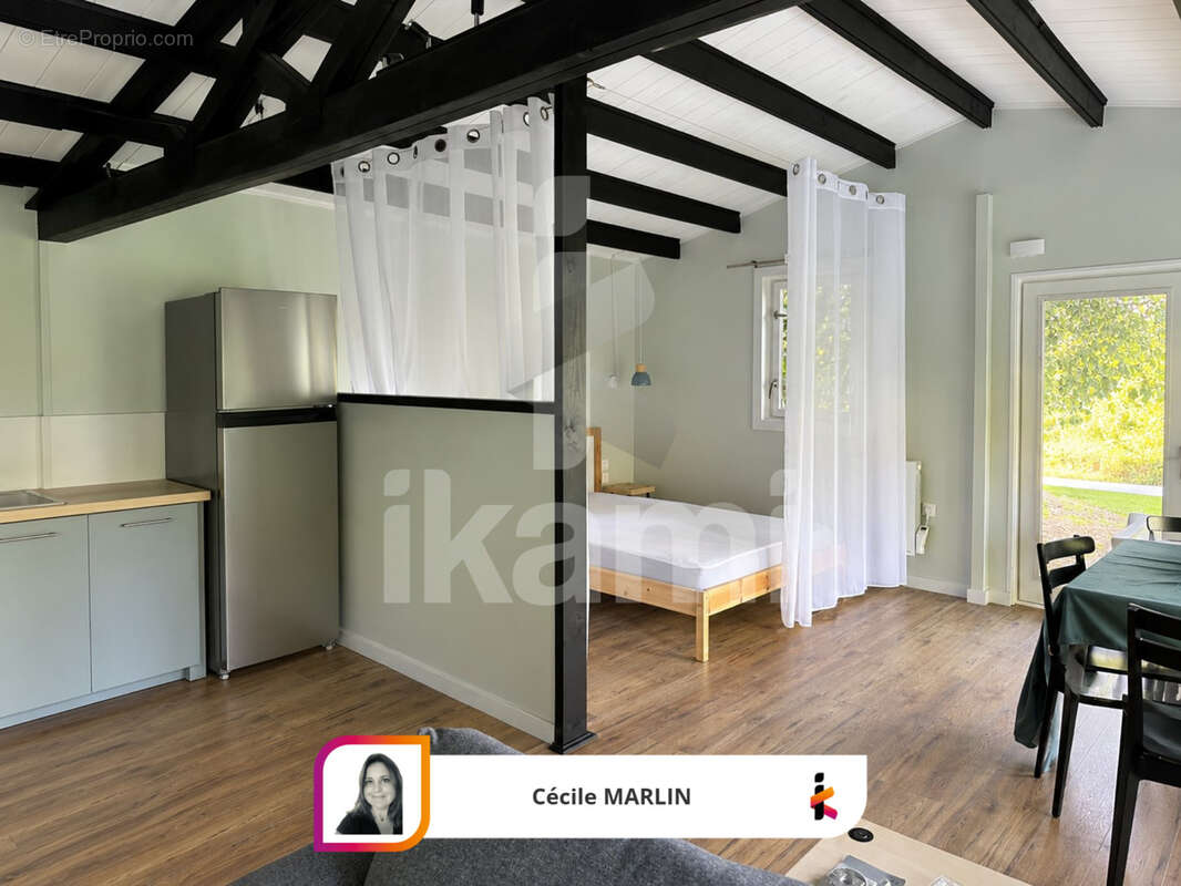 Maison de caractère avec maison indépendante, vue dominante et revenu locatif - photo 16