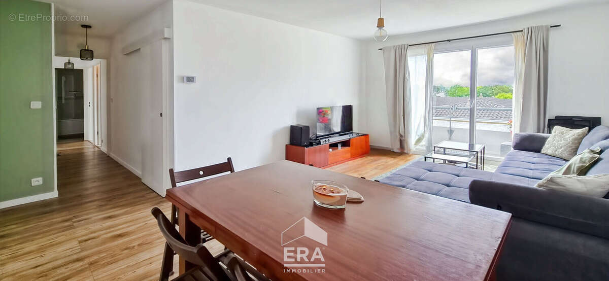 EYSINES CENTRE - Appartement T3 de 67m² - balcon 10m² - exposé Ouest - 1 place de parking - photo 2