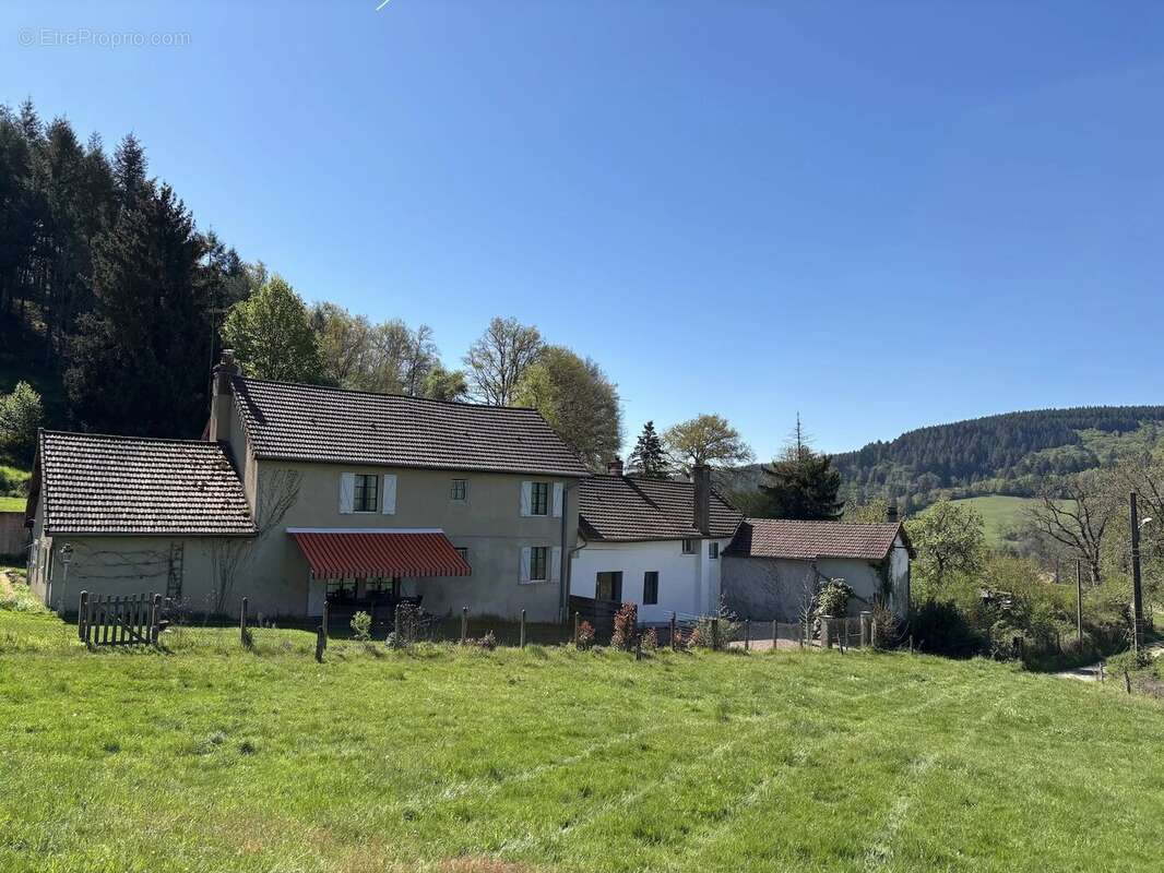 Maison à LUCENAY-L'EVEQUE