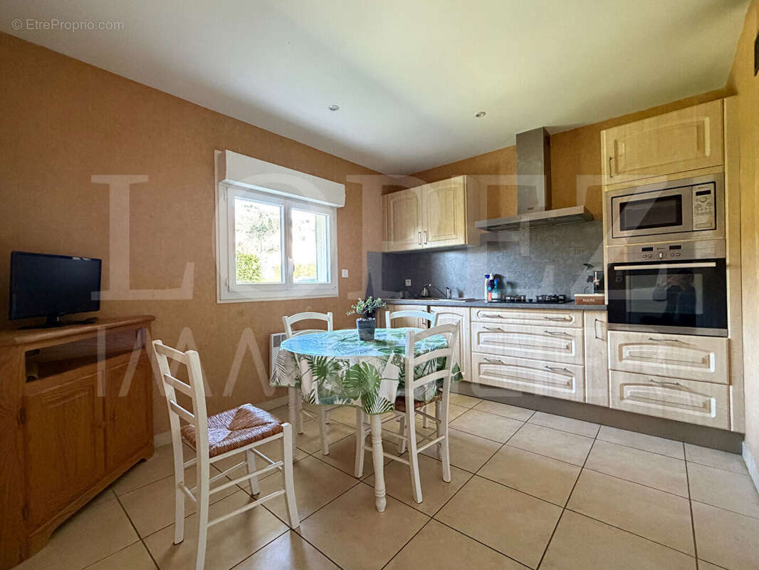 Maison à PAYRIN-AUGMONTEL