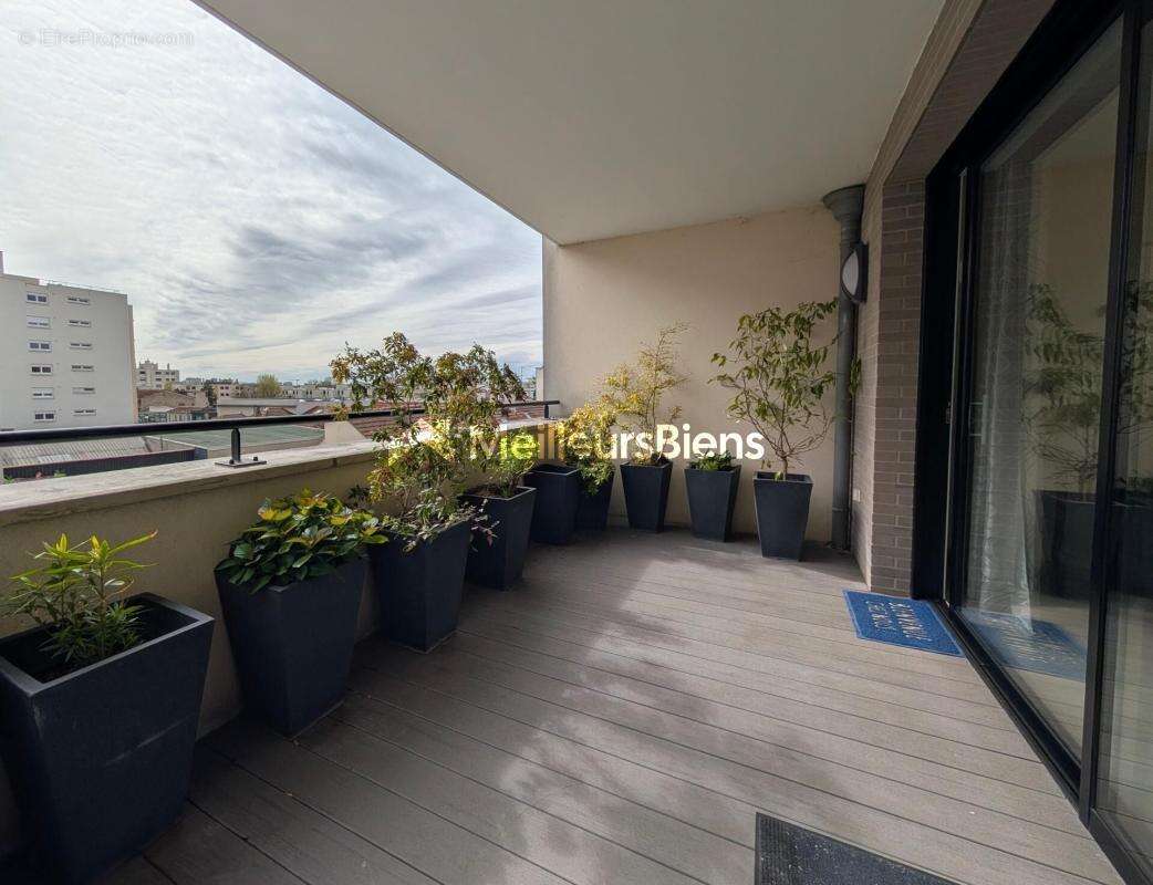 Appartement à SAINT-MAUR-DES-FOSSES