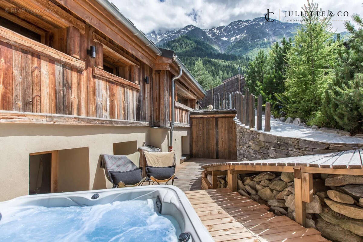 Maison à LES HOUCHES