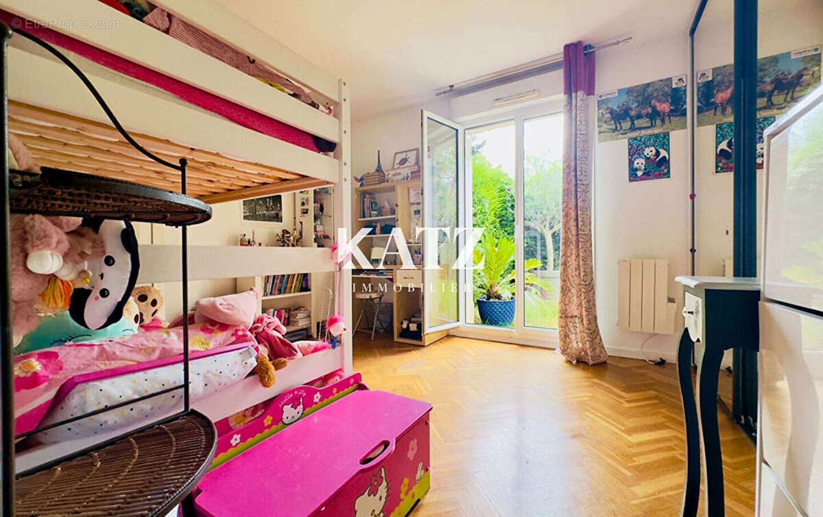 Appartement à VAUCRESSON