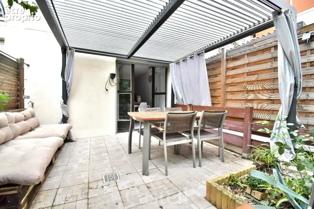 CAP D'AGDE  Studio-cabine rénové avec jardin et parking privatif - photo 2