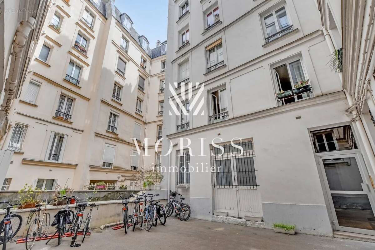 Appartement à PARIS-18E