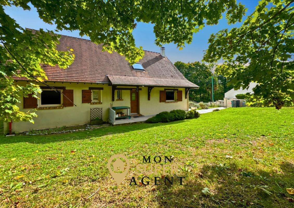 Maison à LE MEE-SUR-SEINE