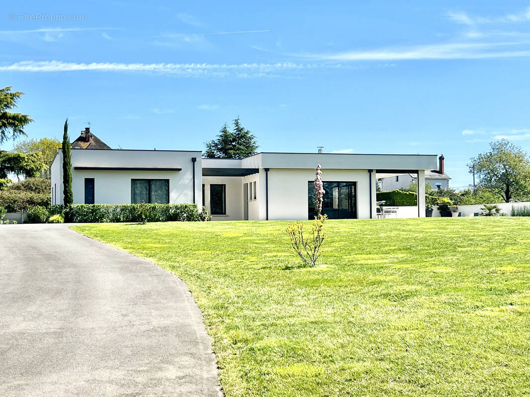 Maison à CHATELLERAULT