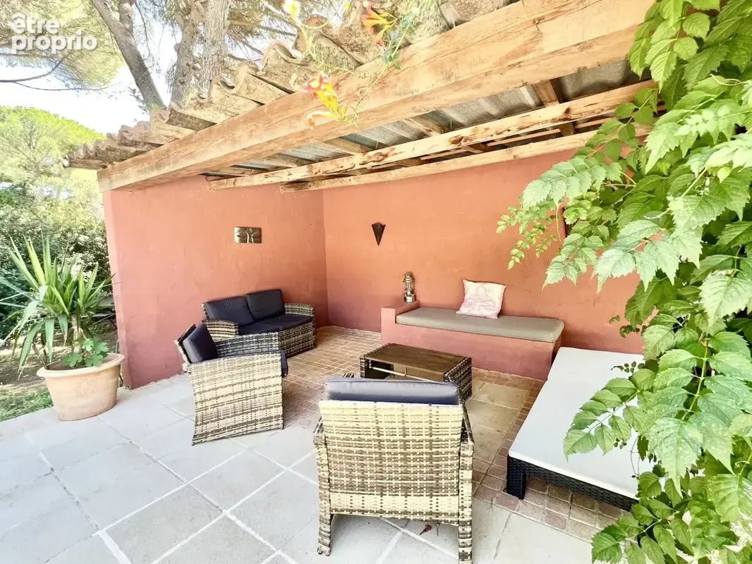 Bastide provençale de charme de 183.51 m² sur 1 980 m² de terrain paysagé avec piscine - photo 8