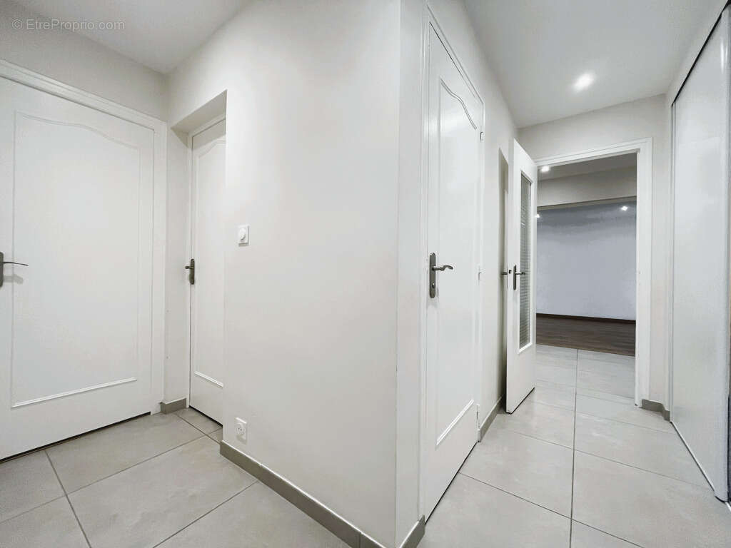 Appartement à GIERES