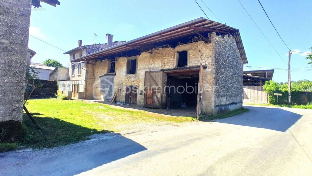 Maison à NEUVILLE-SUR-AIN