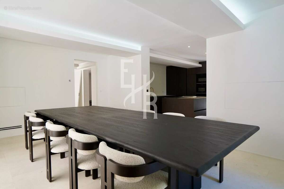 Maison à MOUGINS