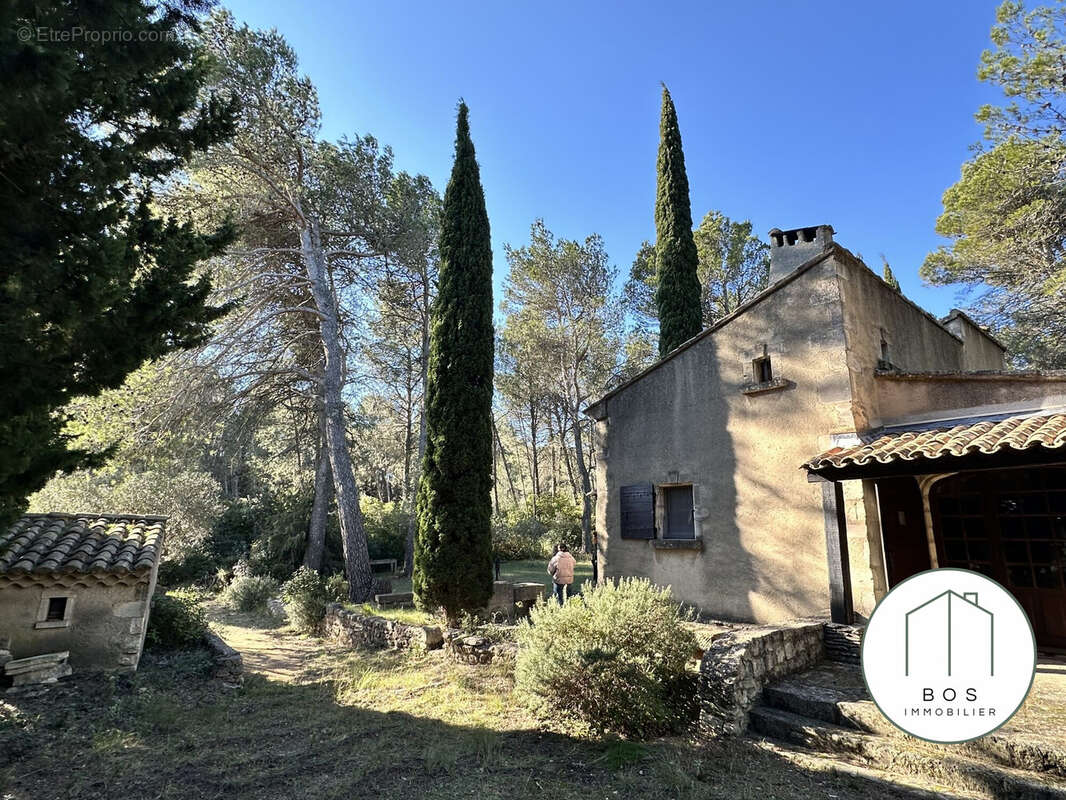 Maison à SAINT-ETIENNE-DU-GRES