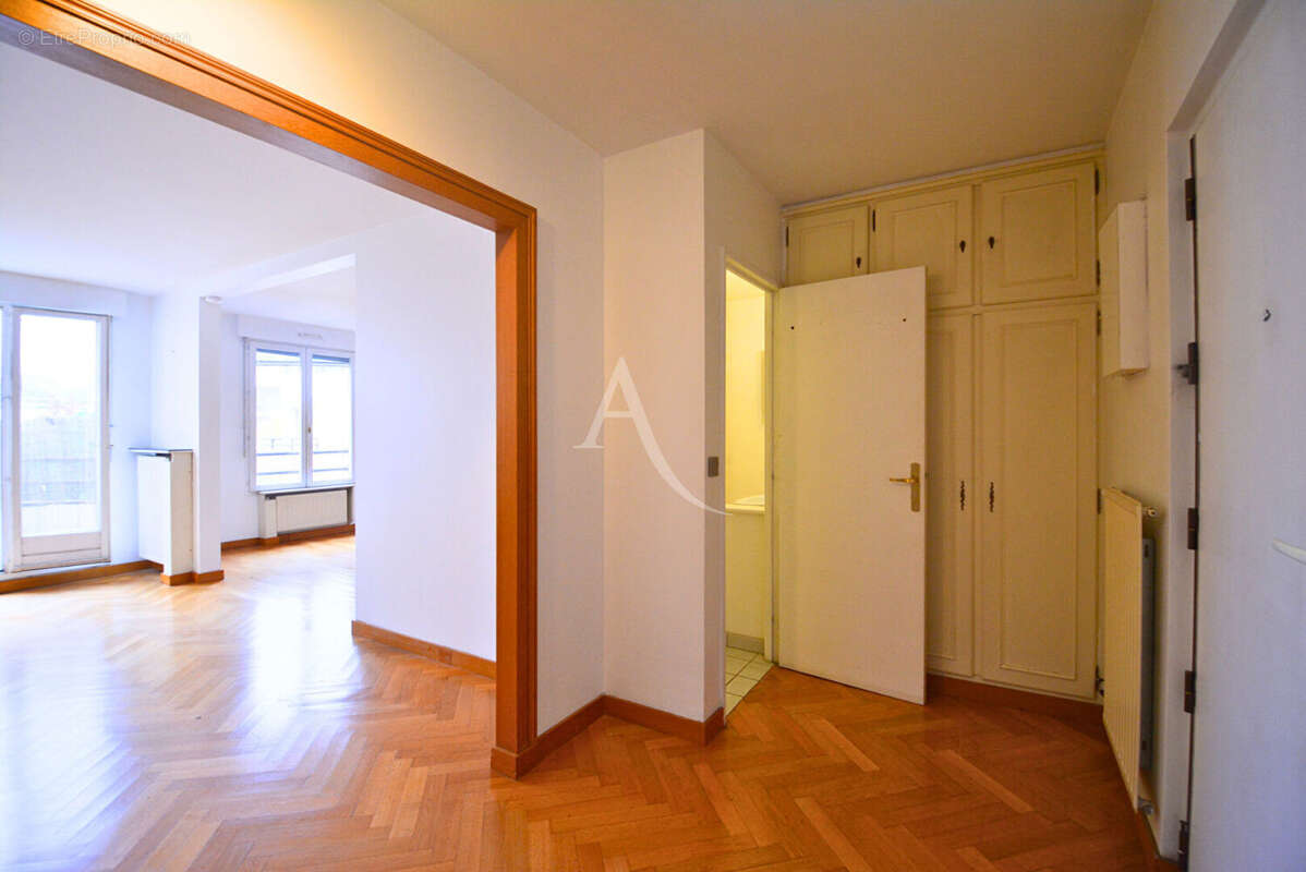 Appartement à LE KREMLIN-BICETRE