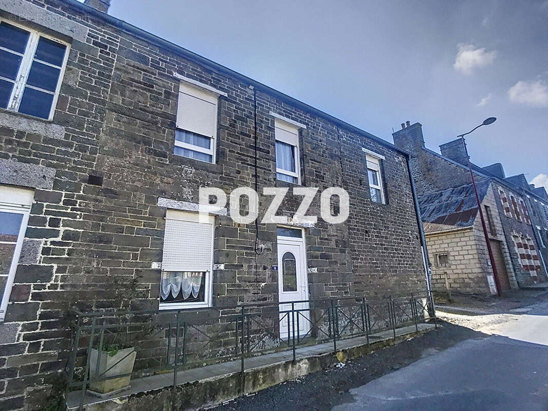 Maison à LE BENY-BOCAGE