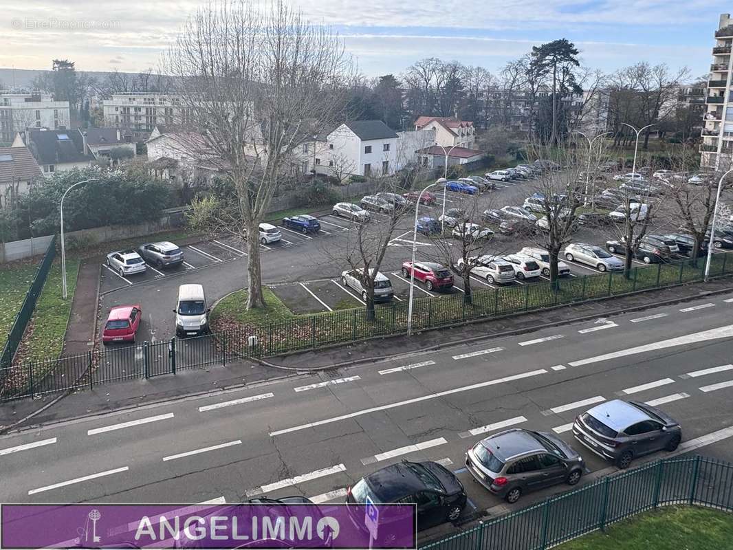 Appartement à LE PLESSIS-BOUCHARD