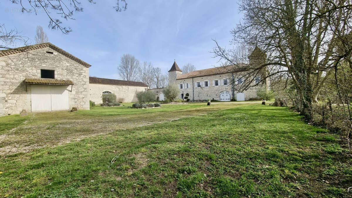 Maison à LAUZERTE