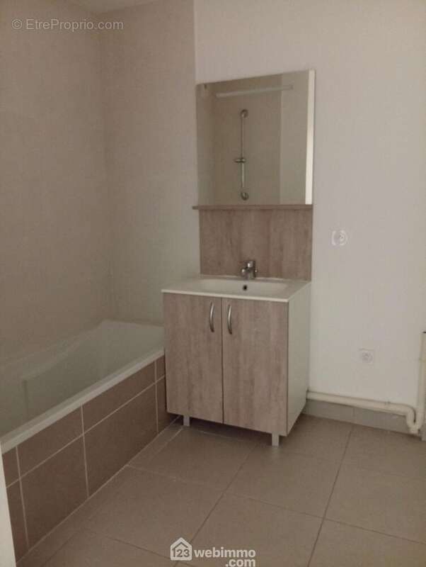 Appartement à LE LUC