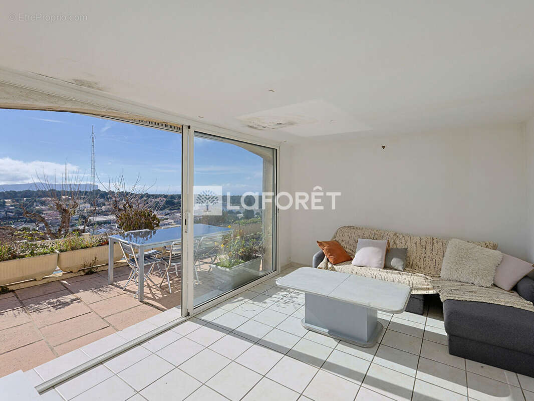 Maison à CARNOUX-EN-PROVENCE