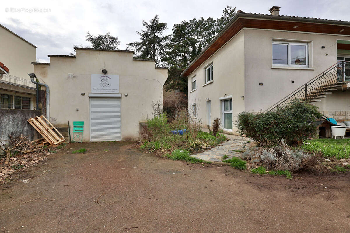 Maison à VAULX-EN-VELIN