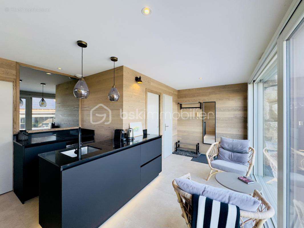 Maison à LA ROCHE-SUR-FORON