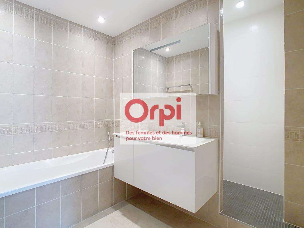 Appartement à ISSY-LES-MOULINEAUX