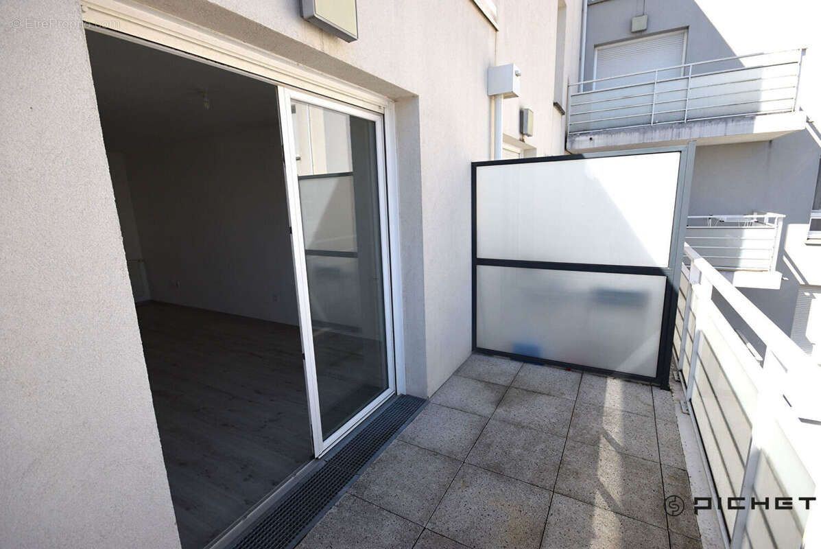 Appartement T2 avec ascenseur ,terrasse et parking sous-sol - photo 9