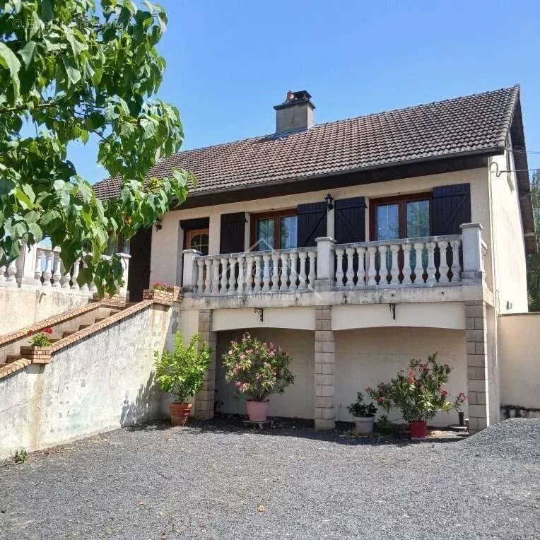 Maison à VARENNES-SUR-ALLIER