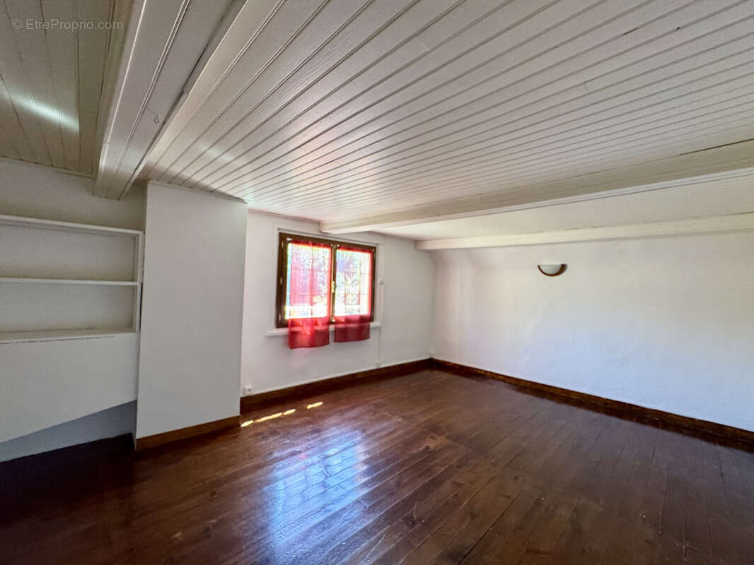 Maison à COULOMMIERS