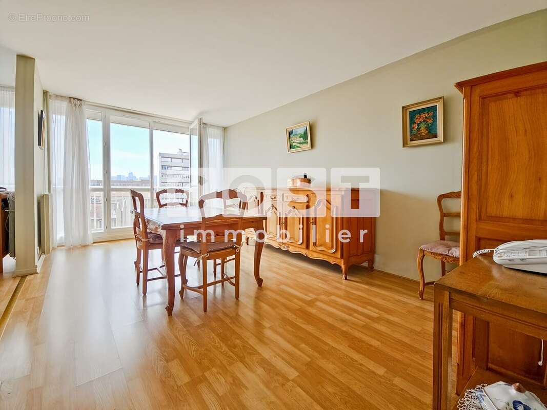 Appartement à COLOMBES