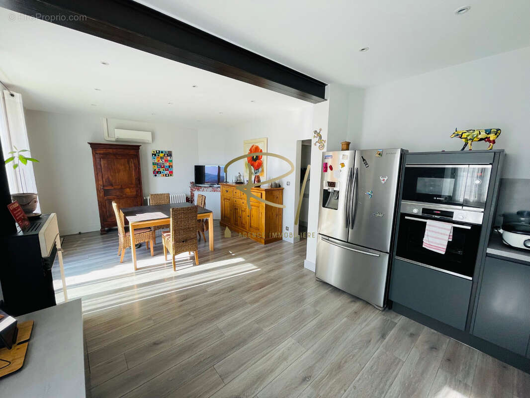 Maison à VALLON-PONT-D&#039;ARC