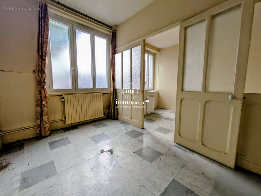 Maison 240 m² à Saint-Junien  - photo 5