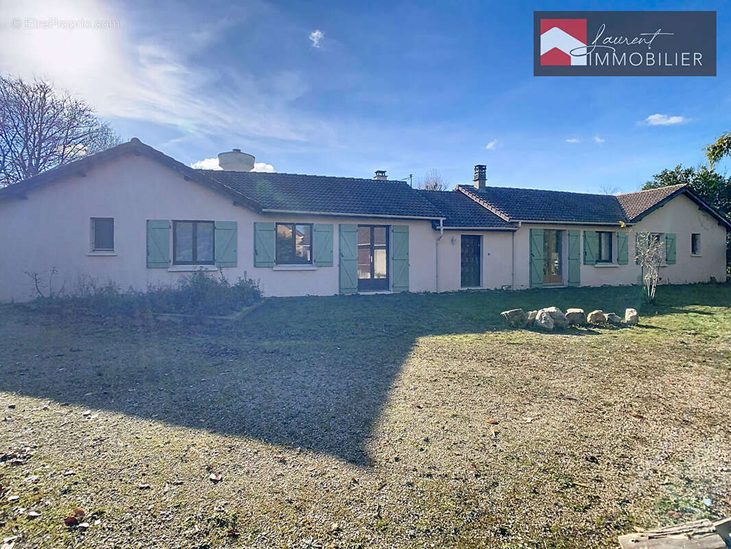 Maison à PONT-DE-VAUX
