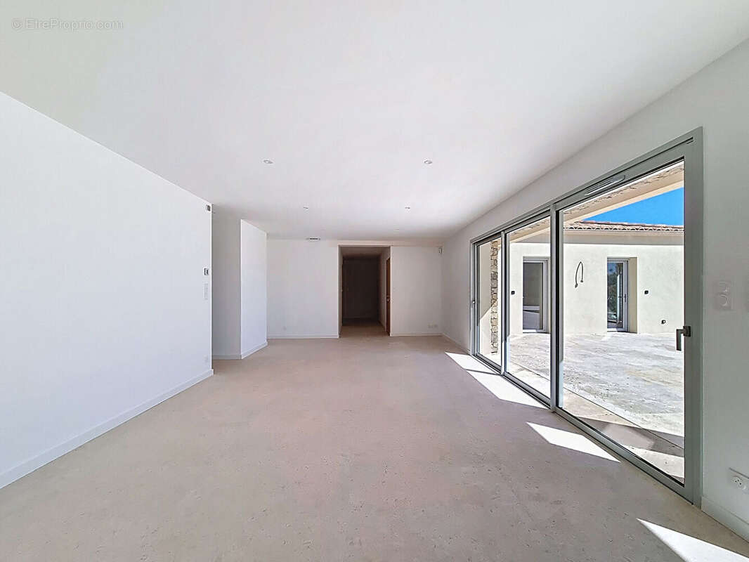 Maison à NIMES