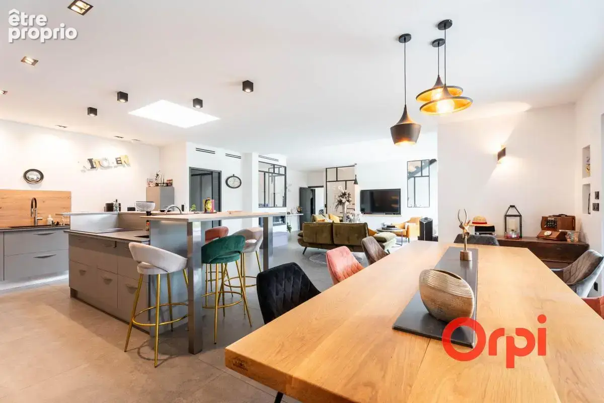 Maison À Vendre 244 m2 Francheville le haut - photo 3