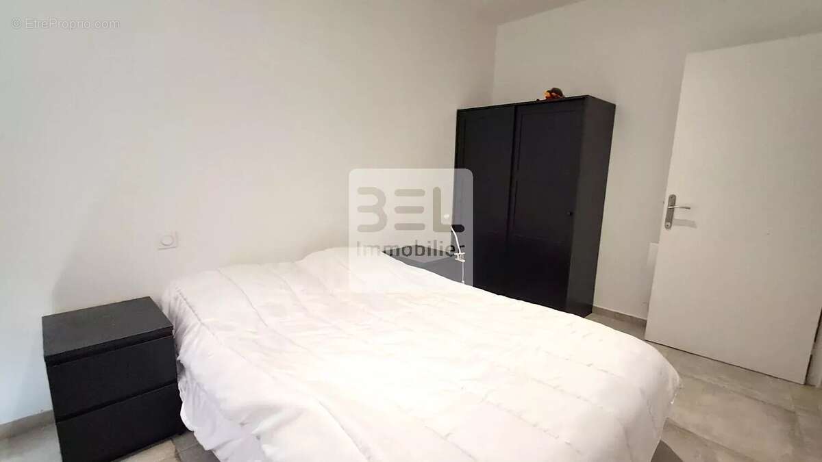 Bel appartement type 2 entièrement rénové - photo 3