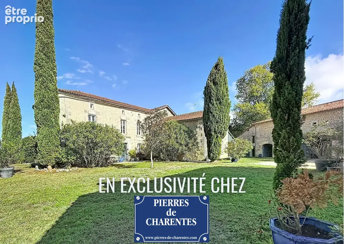 Propriété de charme en Sud Charente   428m2 habitables, 1,6 hectare et vue remarquable. - photo 1