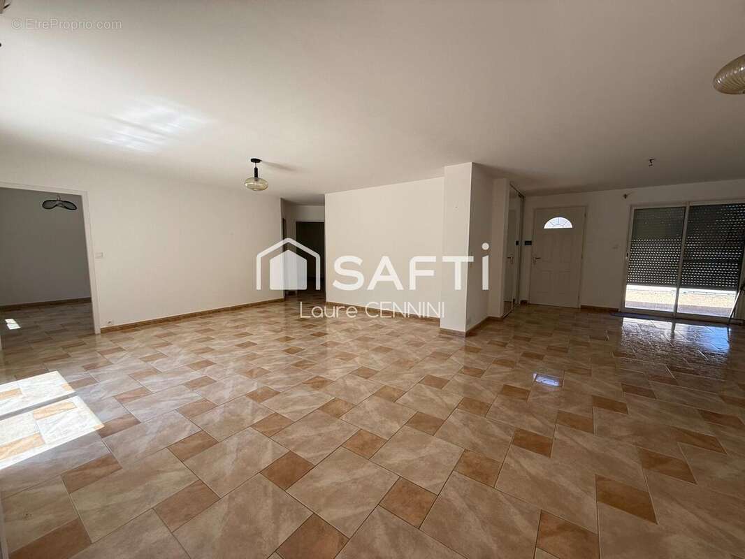 Maison 167 m² à Valreas  - photo 6