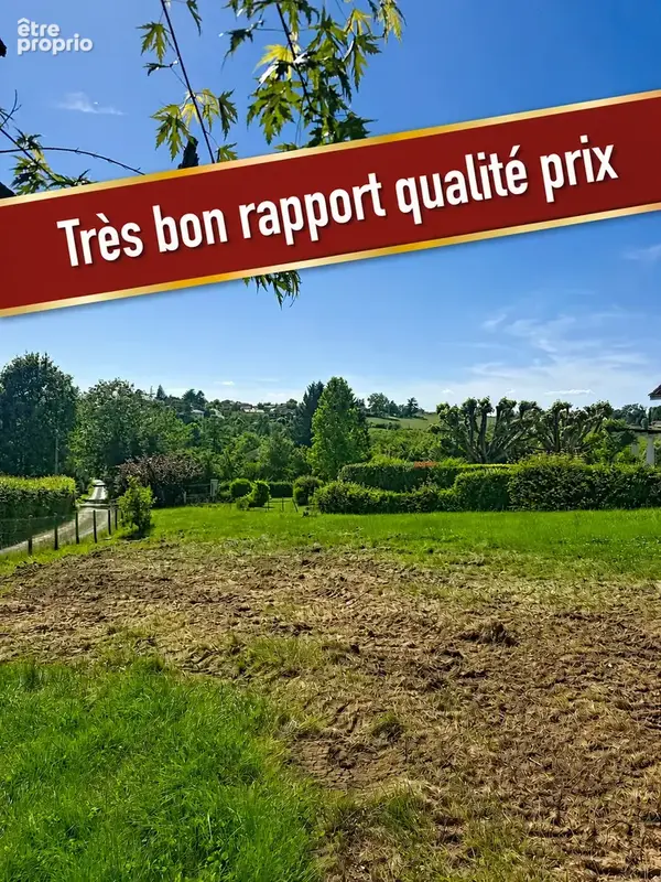 Terrain à LISSIEU