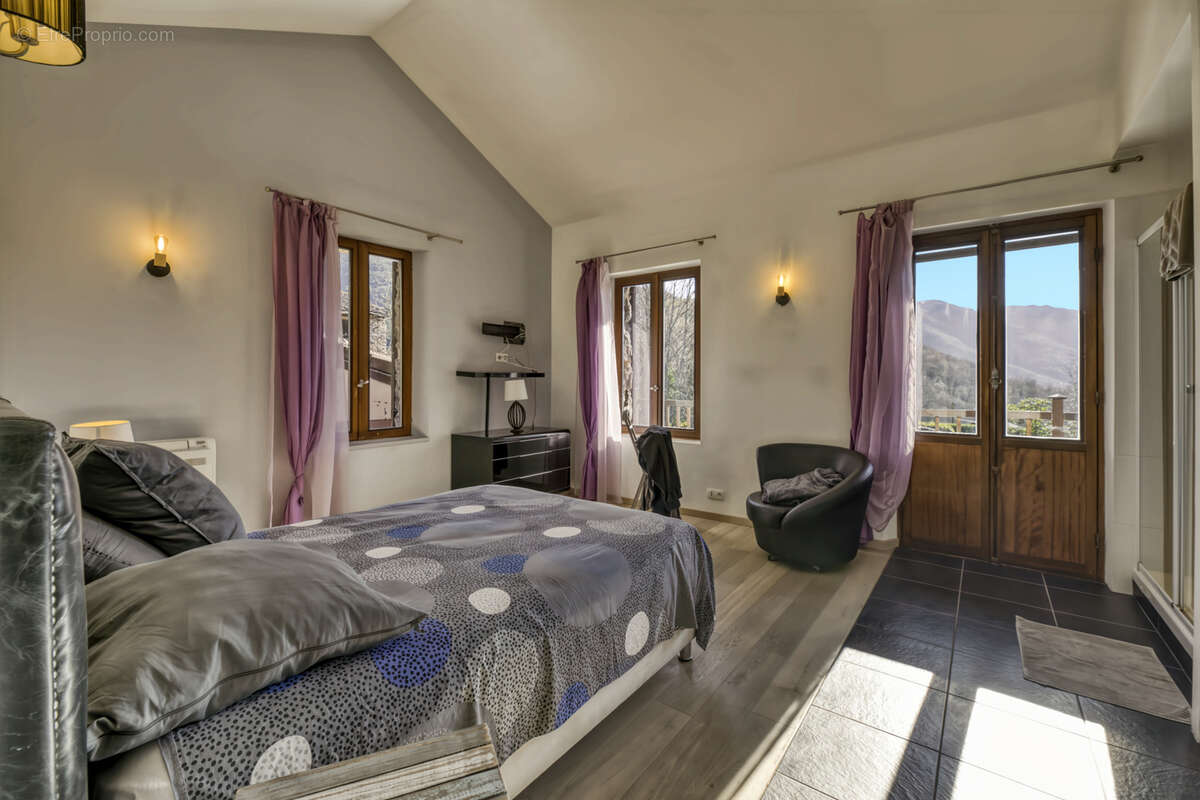 Maison à ROQUEBILLIERE