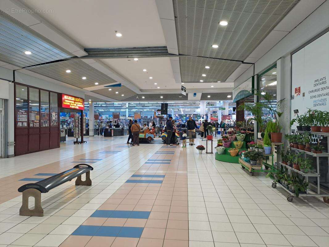 Commerce à VIRY-CHATILLON