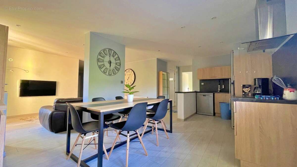 A vendre, En Maurienne, appartement T6, Balcon, Garage, Cave, Résidence sécurisée - photo 12