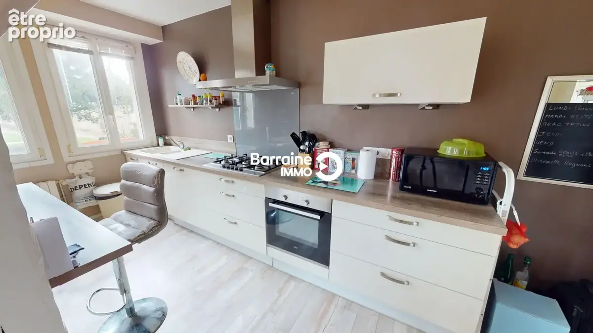 À vendre : Appartement spacieux de 5 pièces à Plourin les Morlaix ! - photo 8