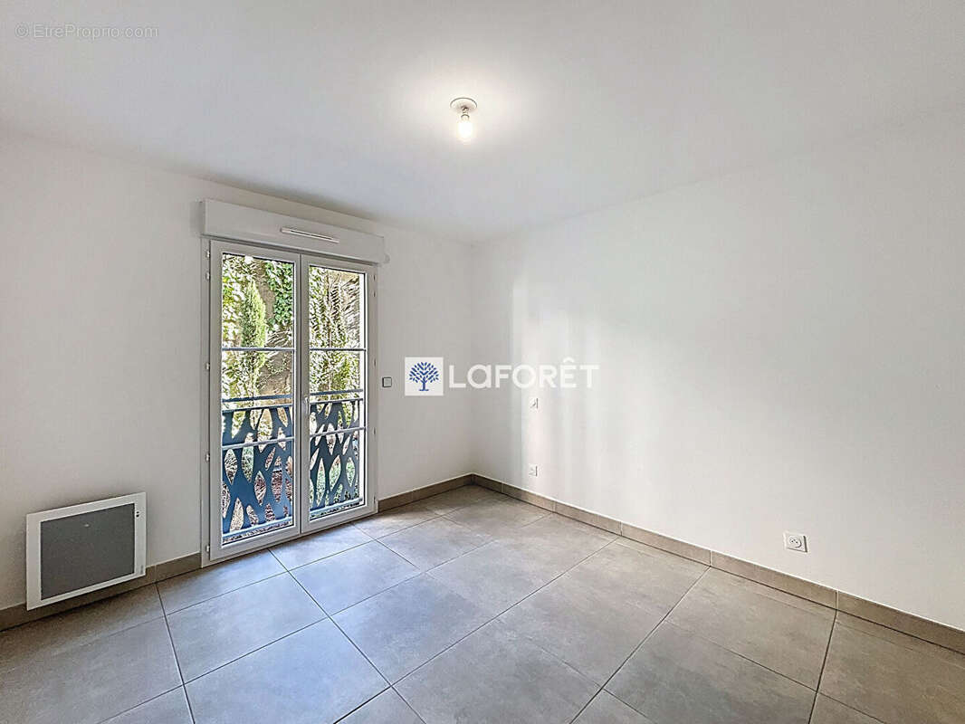 2p 40.03m² - menton - terrasse et parking - photo 4