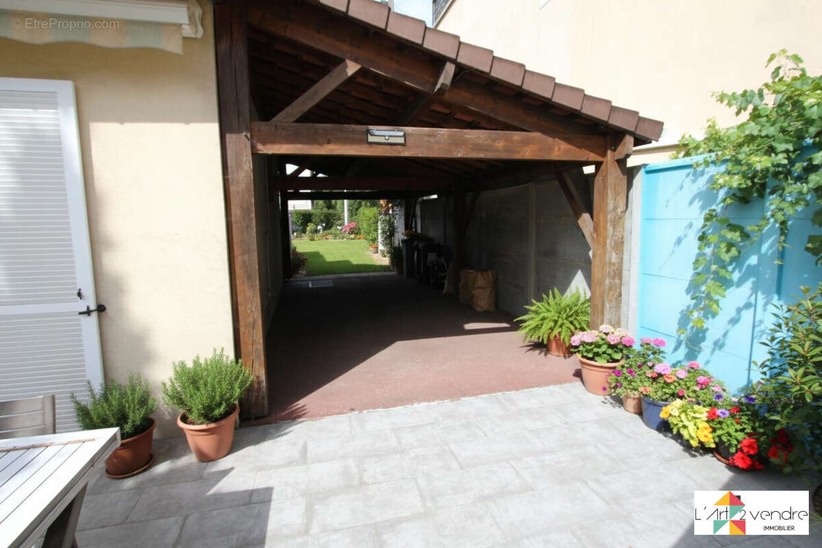 Maison 116 m² à Aulnay-Sous-Bois  - photo 6