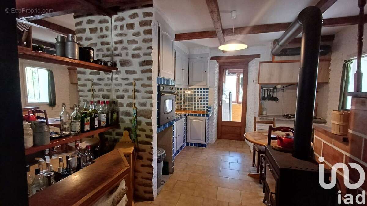 Maison 84 m² à Barnas  - photo 3